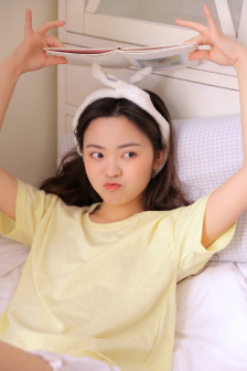 陈思诚把佟丽娅进贡给谁